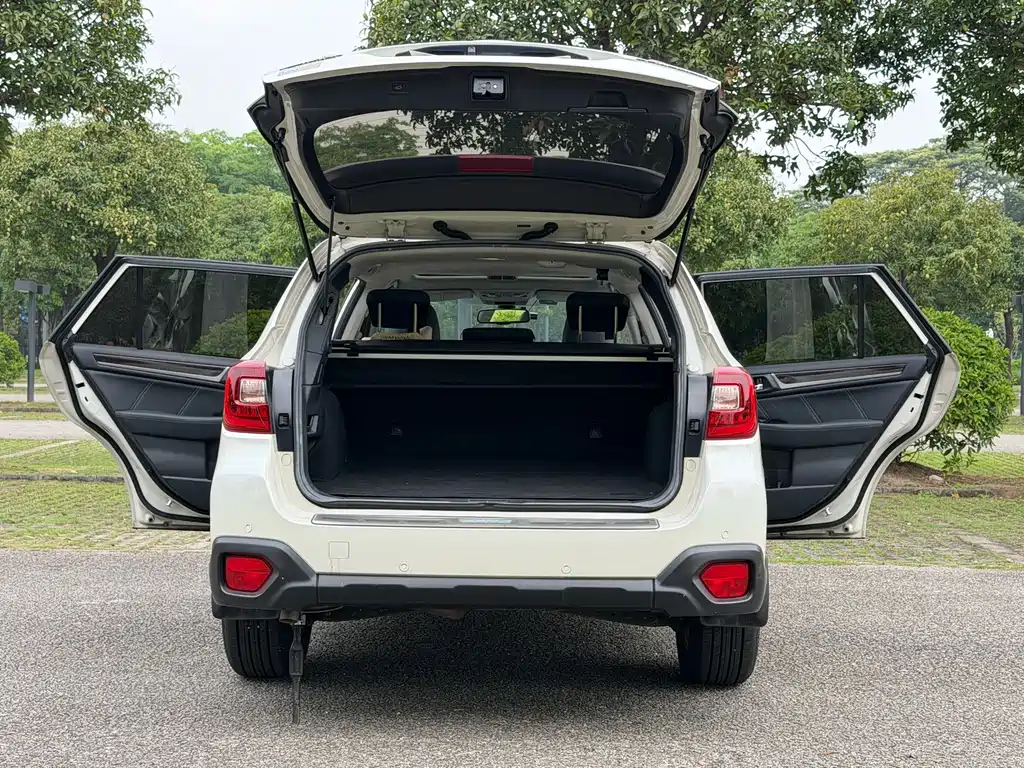 Subaru Outback 2016 — фото 17