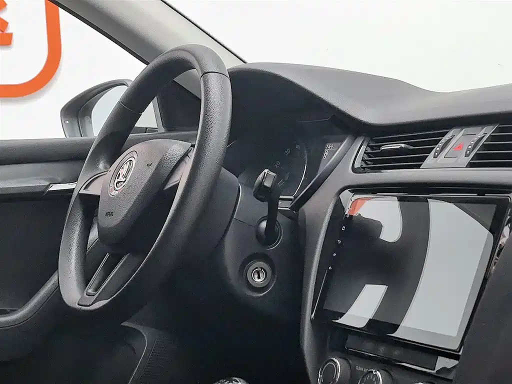Skoda Octavia 2019 — фото 22