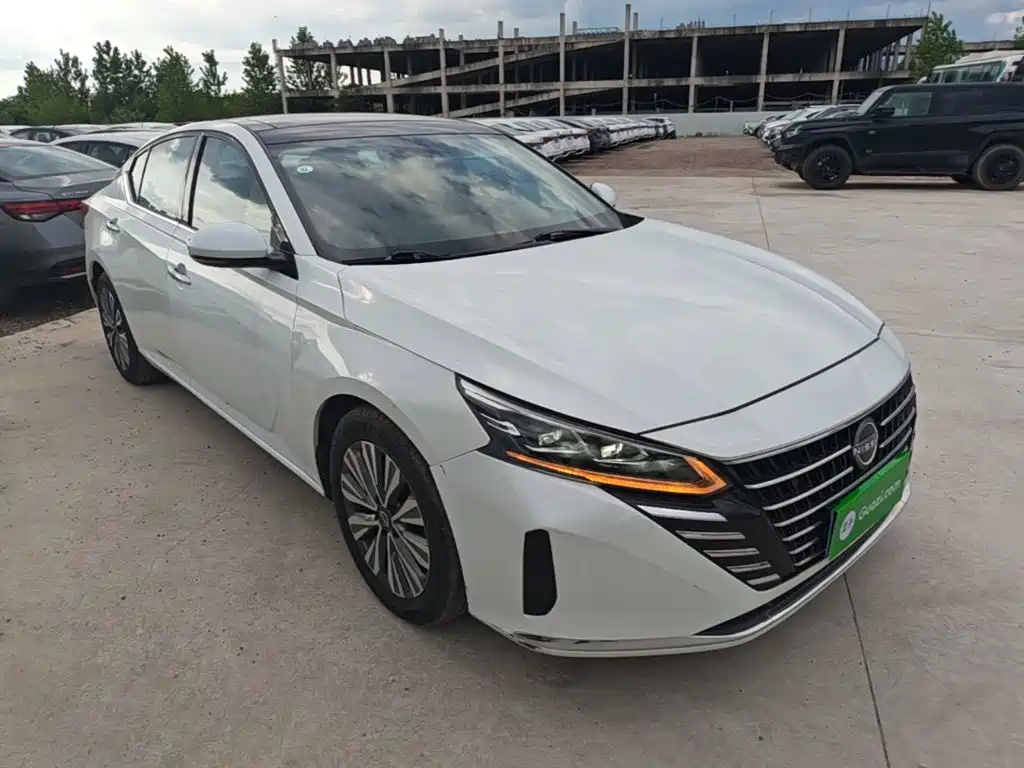 Nissan Teana 2023
