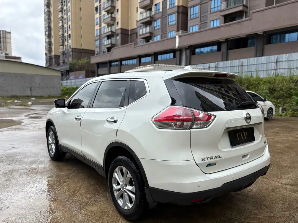 Nissan X-Trail 2017 — фото 10