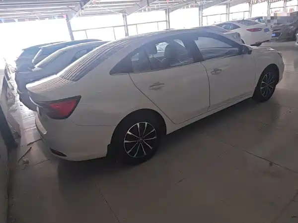 Roewe i5 2021