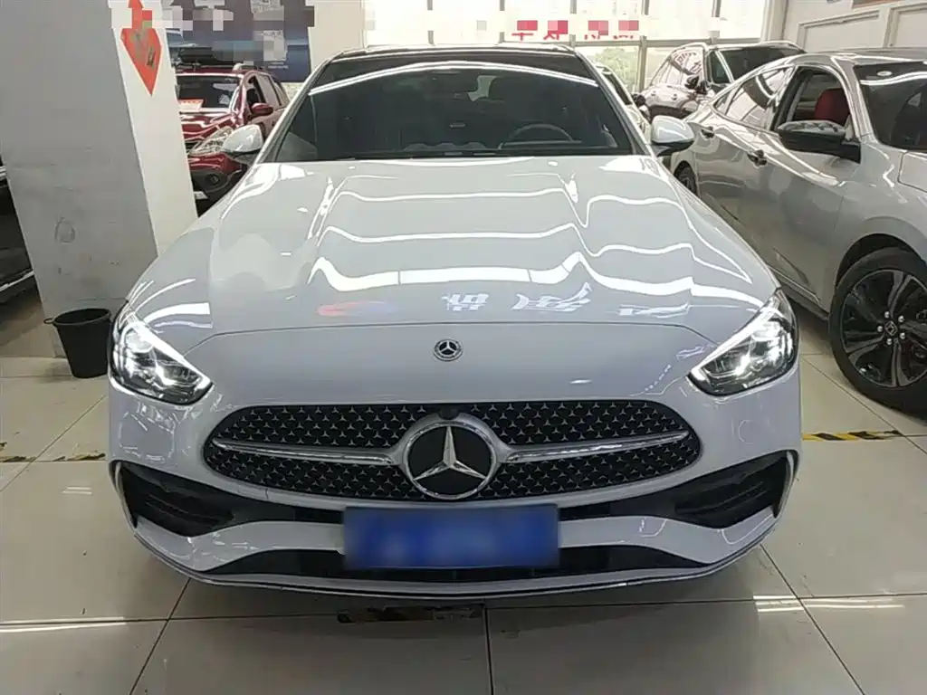 Mercedes-Benz C-Class 2023 — фото 3