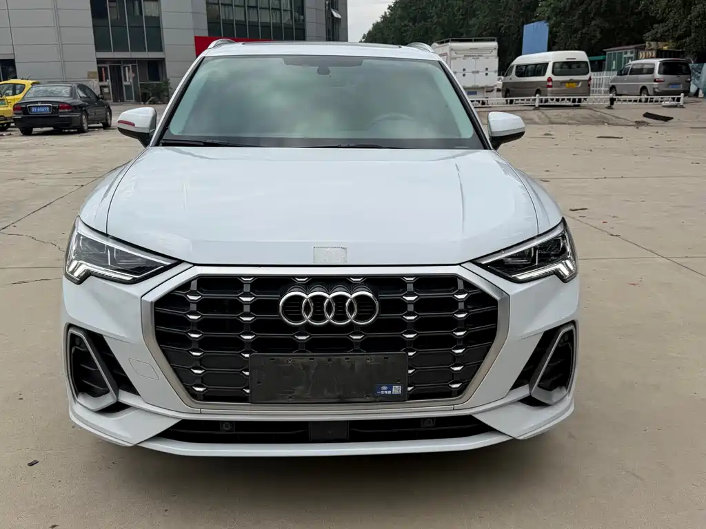 Audi Q3 2022