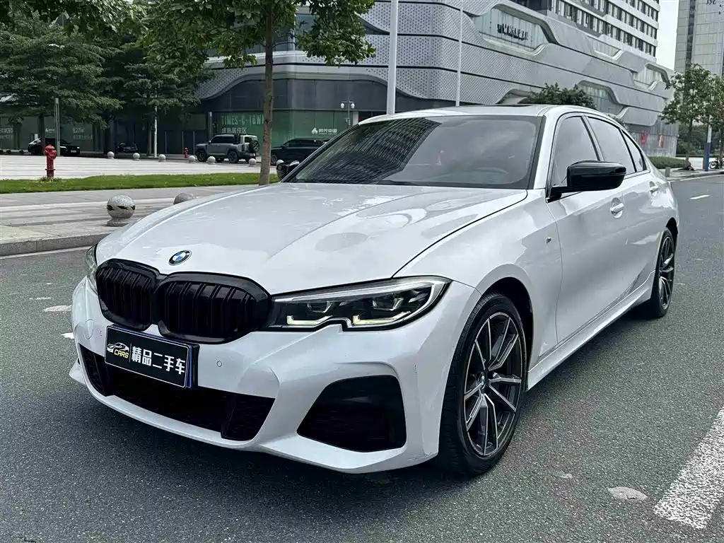 BMW 3 Series 2020 — фото 1