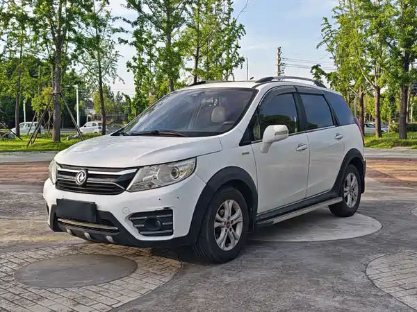 Dongfeng Jingyi XV 2015