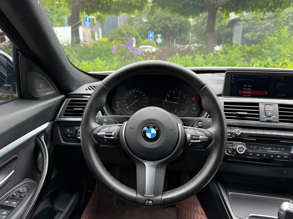 BMW 3 Series GT 2021 — фото 19