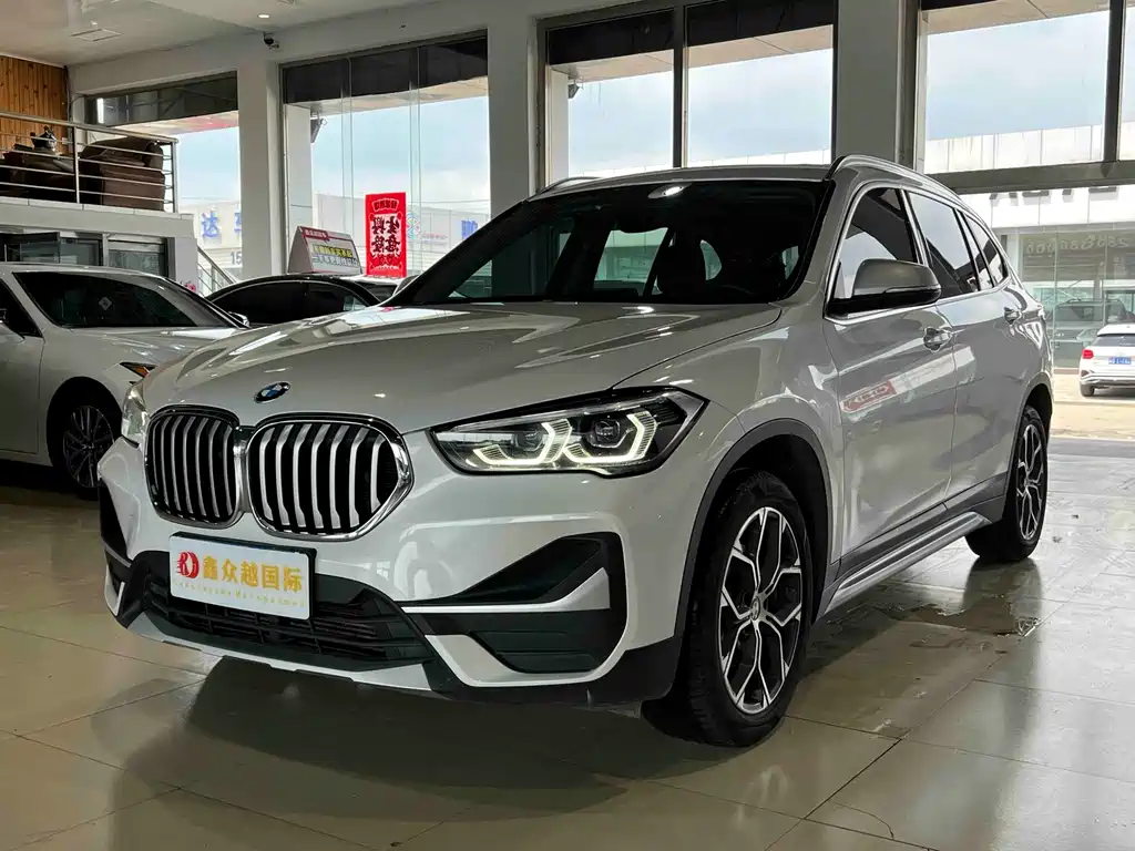 BMW X1 2023 — фото 1