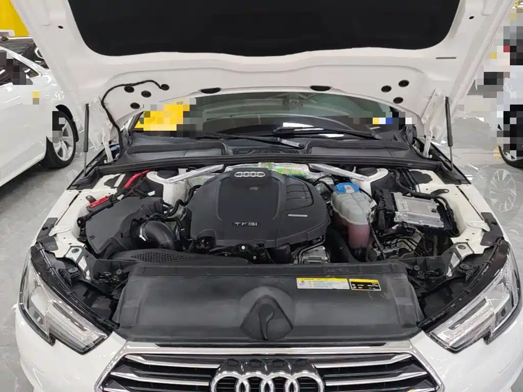 Audi A4L 2017 — фото 20
