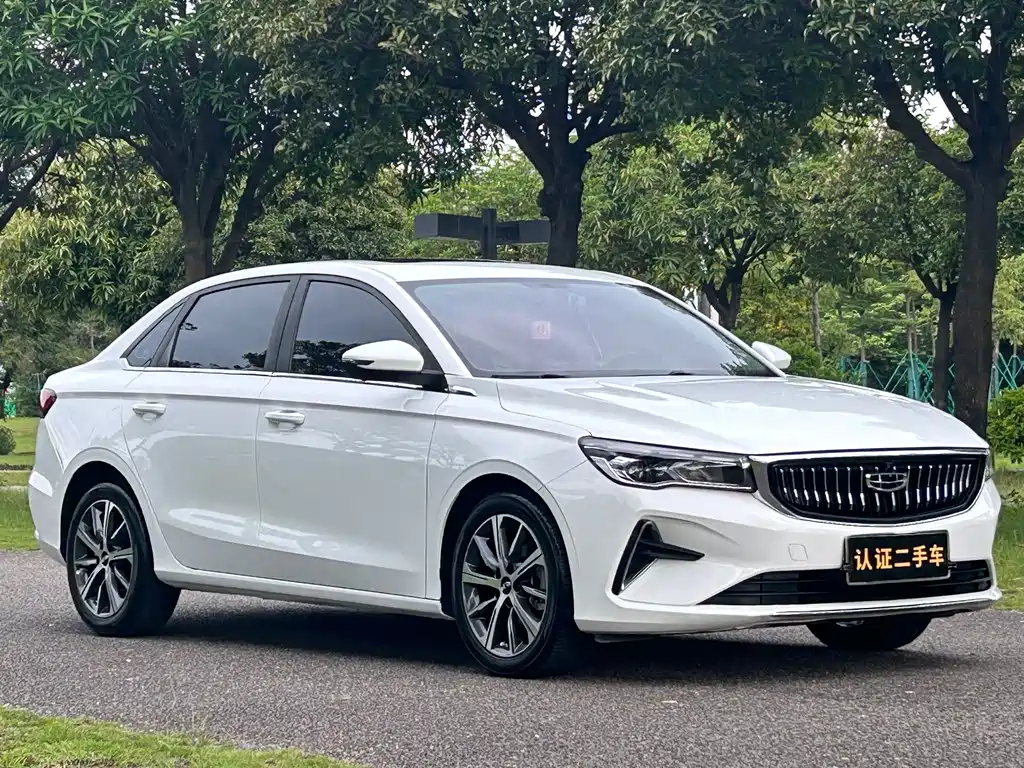 Geely Emgrand 2023