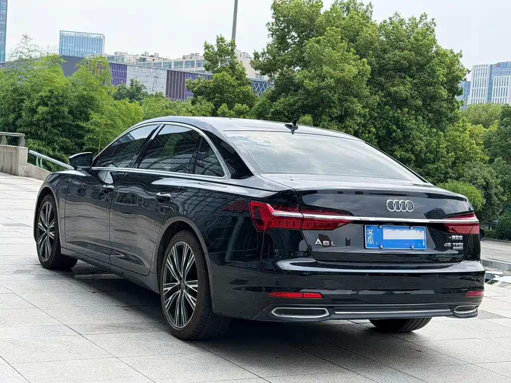 Audi A6L 2020