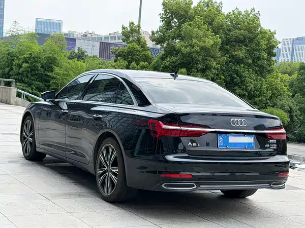 Audi A6L 2020