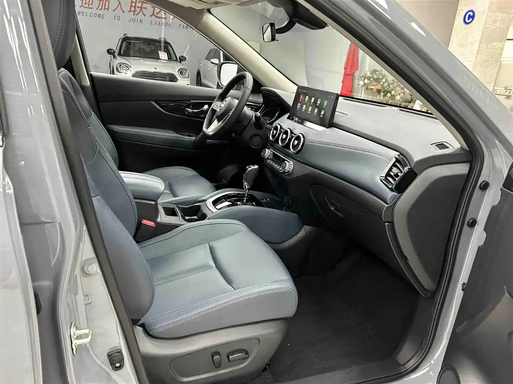 Nissan X-Trail 2025 — фото 13