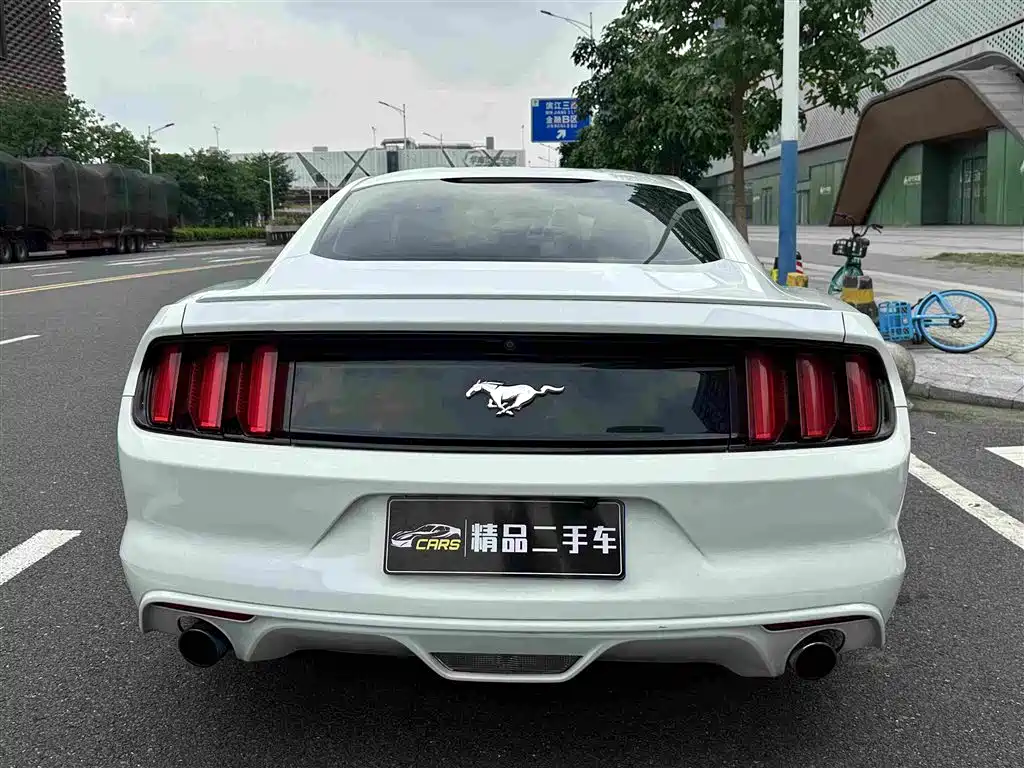 Ford Mustang 2016 — фото 8