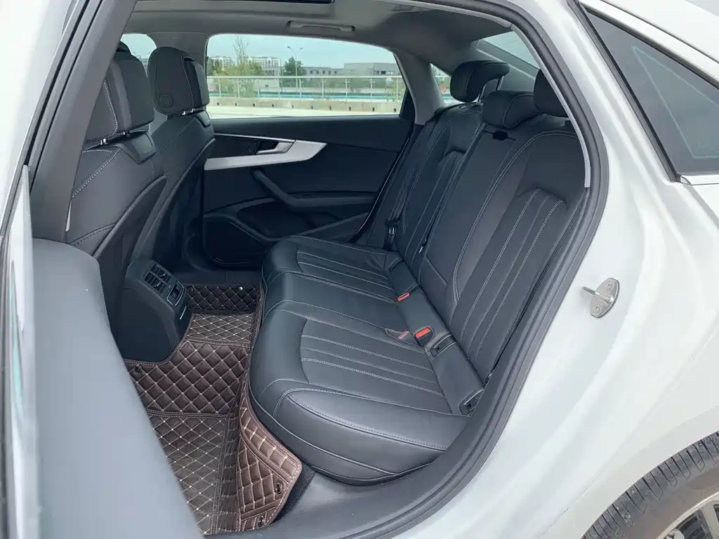 Audi A4L 2022