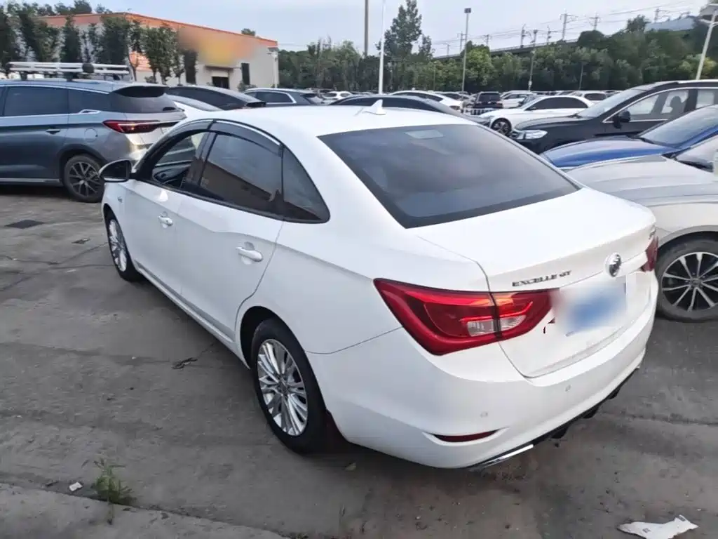 Buick Excelle 2016