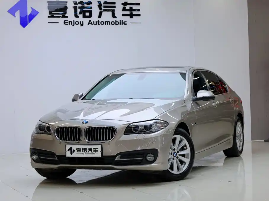 BMW 5 Series 2016 — фото 9