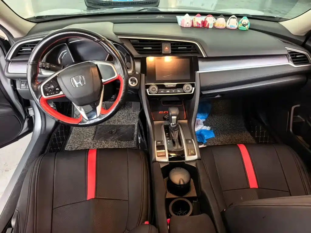 Honda Civic 2017 — фото 10