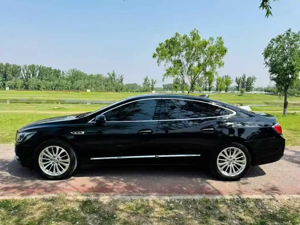 Buick LaCrosse 2017 — фото 4
