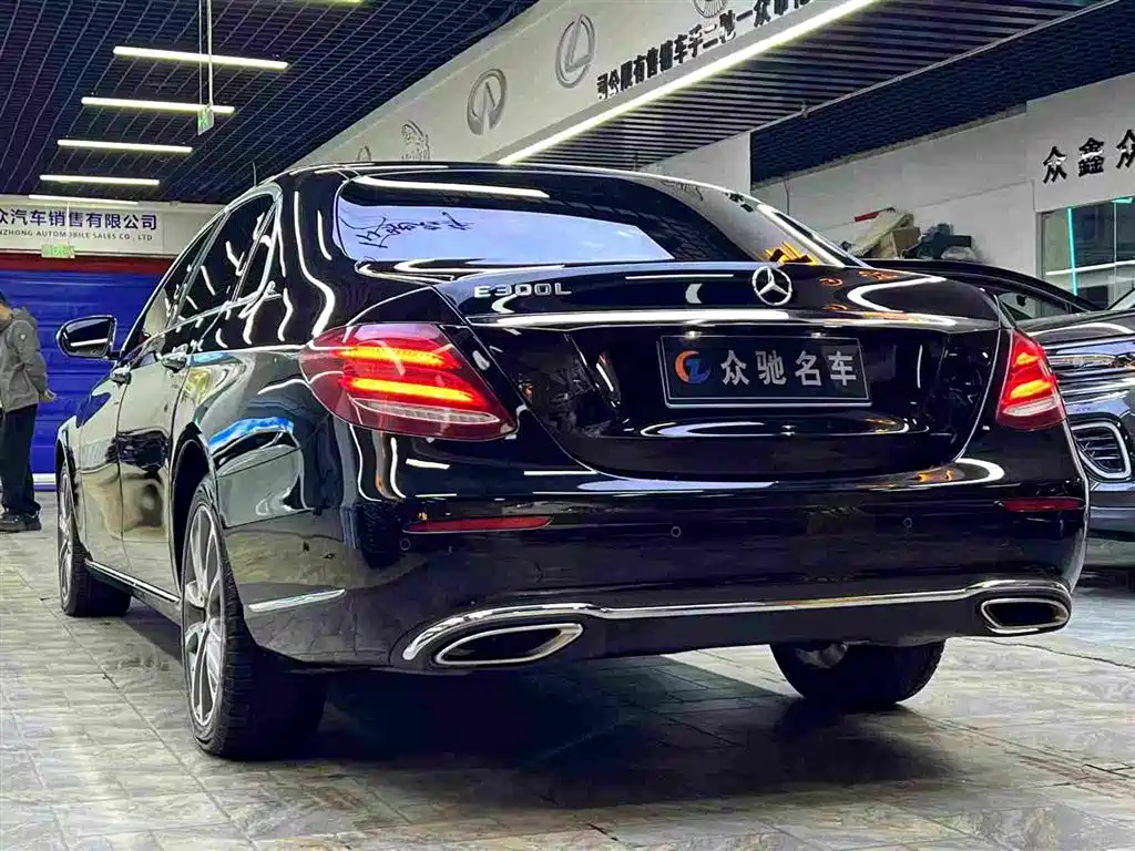 Mercedes-Benz E-Class 2018 — фото 9