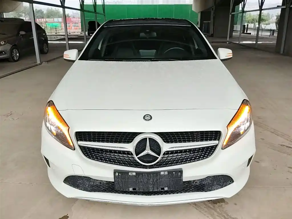 Mercedes-Benz A-Class 2016 — фото 3