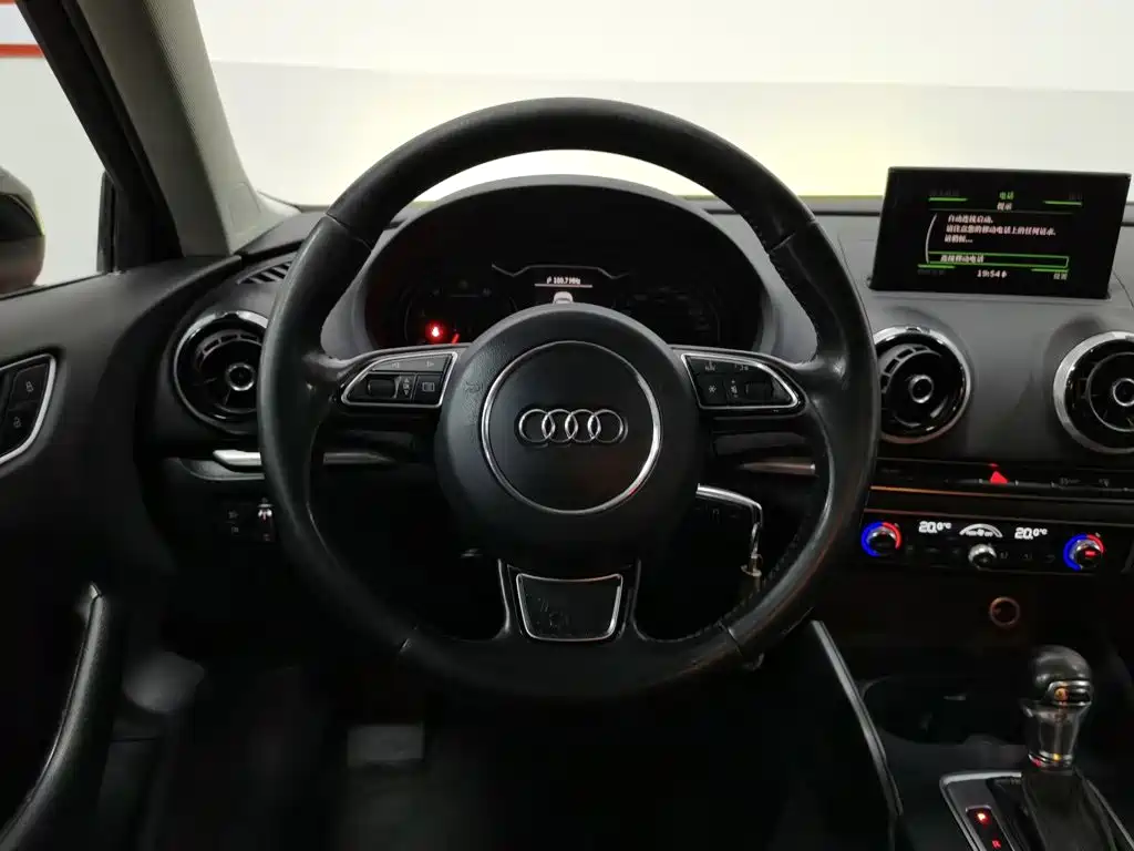 Audi A3 2014 — фото 11