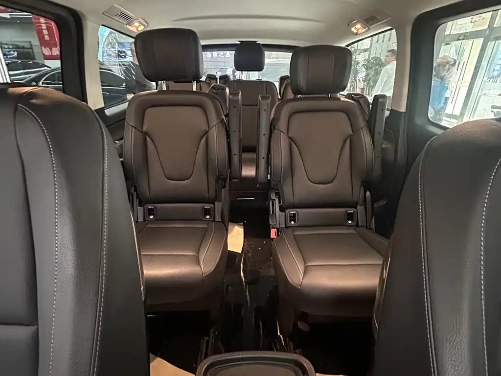 Mercedes-Benz Vito 2022 — фото 18