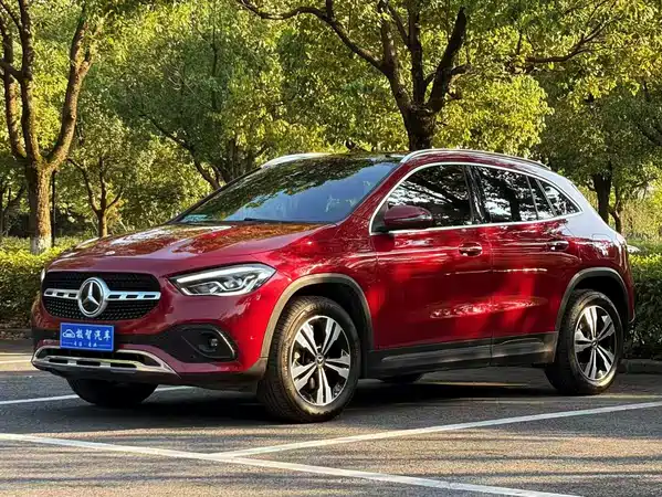 Mercedes-Benz GLA 2021