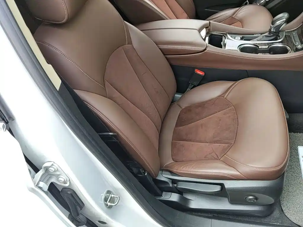 Buick Envision Plus 2017 — фото 25