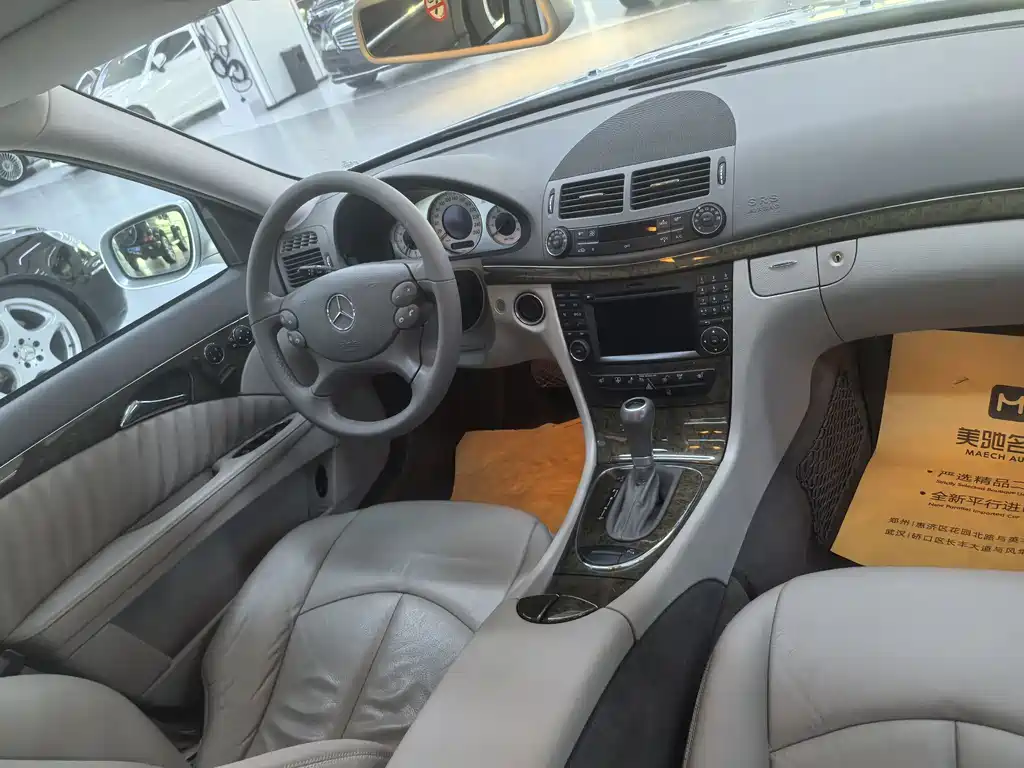 Mercedes-Benz E-Class 2009