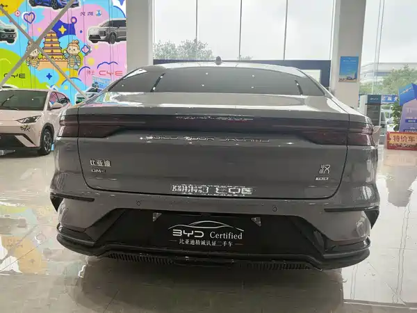 BYD Han 2025