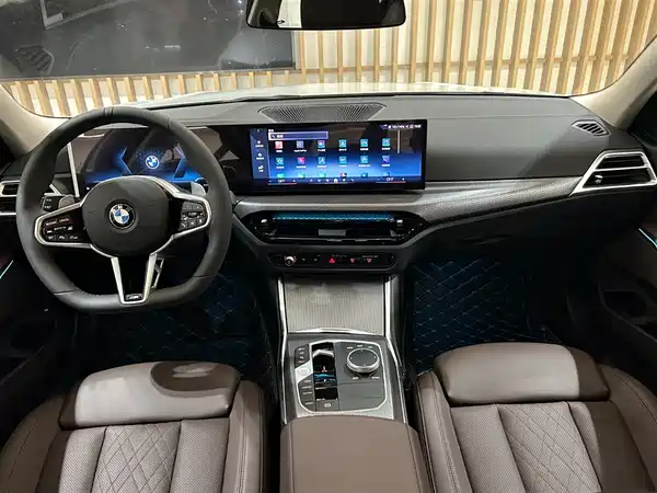 BMW 3 Series 2025