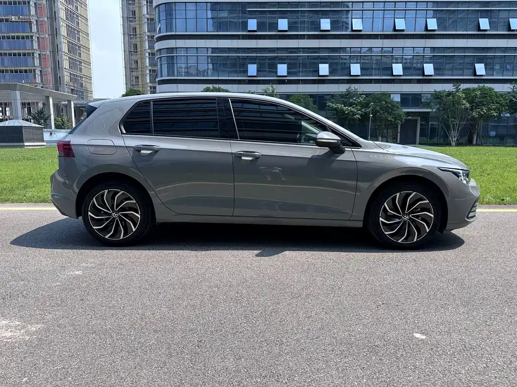 Volkswagen Golf 2022