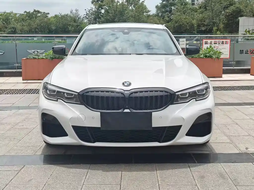 BMW 3 Series 2021