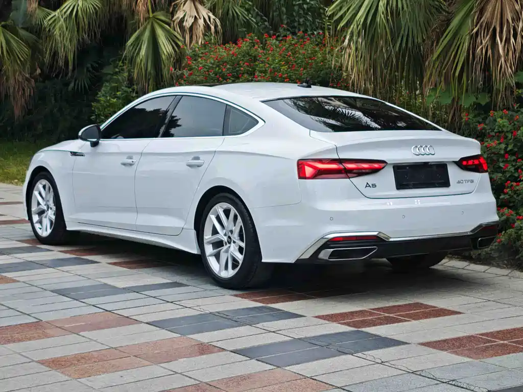 Audi A5 2022 — фото 18