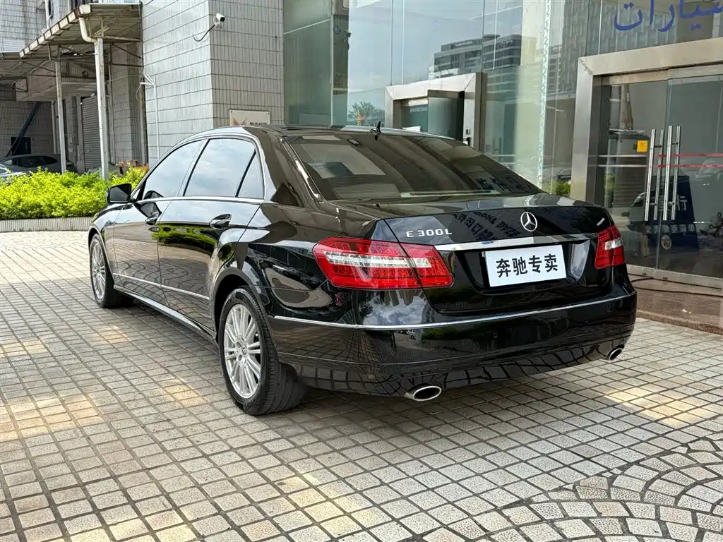 Mercedes-Benz E-Class 2012