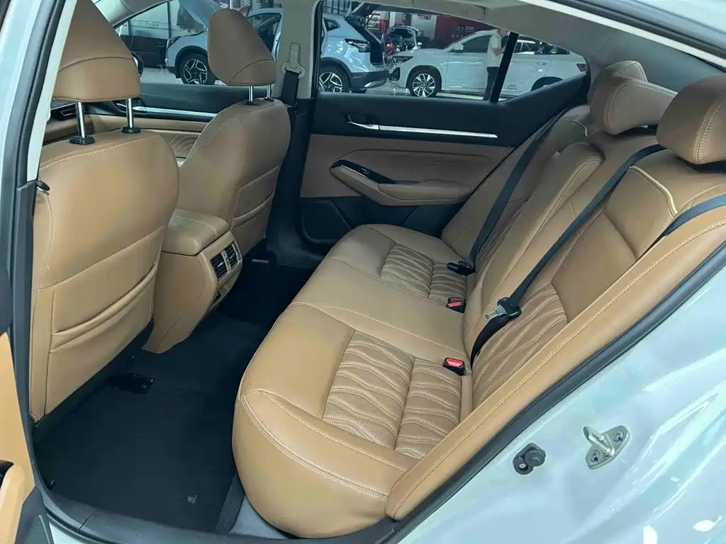 Nissan Teana 2023 — фото 14