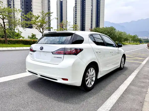 Lexus CT 2013