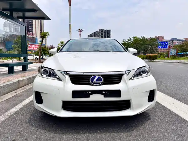 Lexus CT 2013