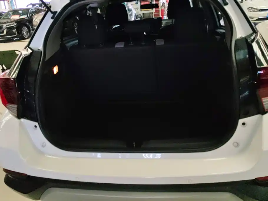 Toyota Yaris L 2020