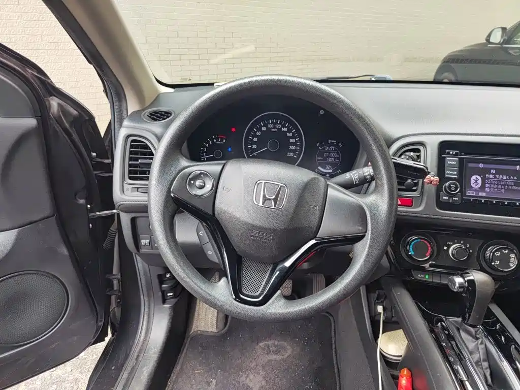 Honda Vezel 2016