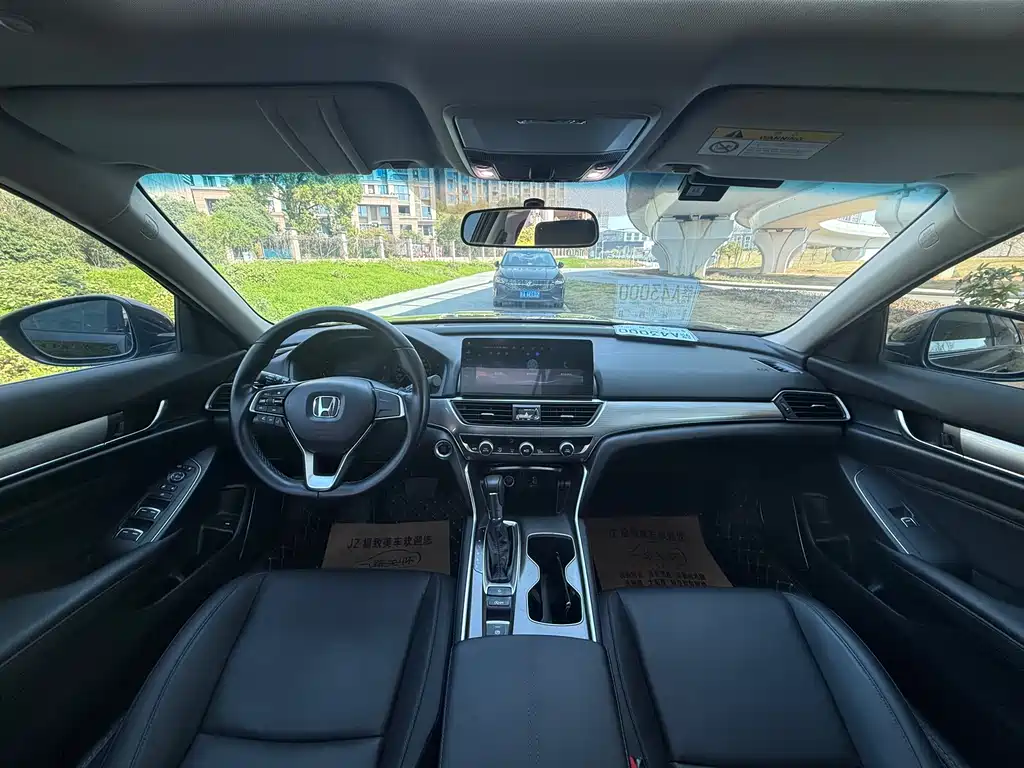 Honda Accord 2023 — фото 11