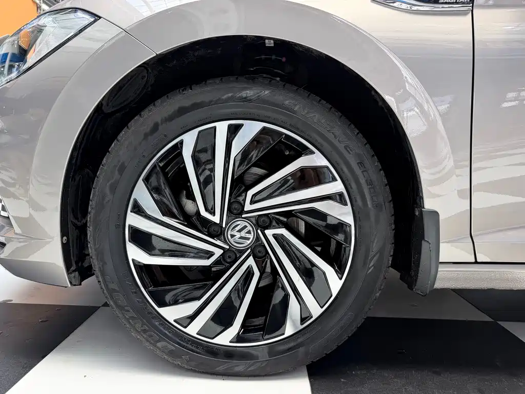 Volkswagen Sagitar 2022