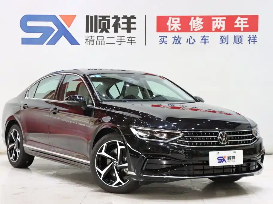 Volkswagen Magotan 2025