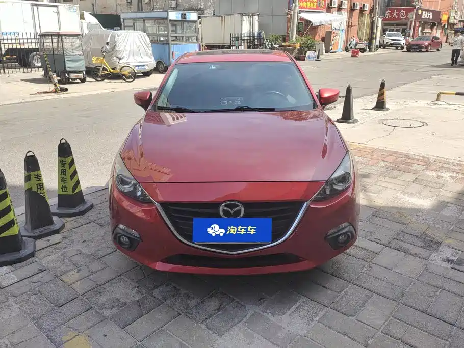 Mazda 3 Axela 2016