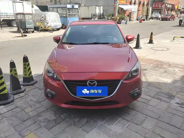 Mazda 3 Axela 2016