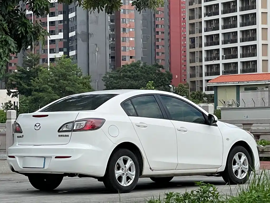 Mazda 3 Xingcheng 2014 — фото 6