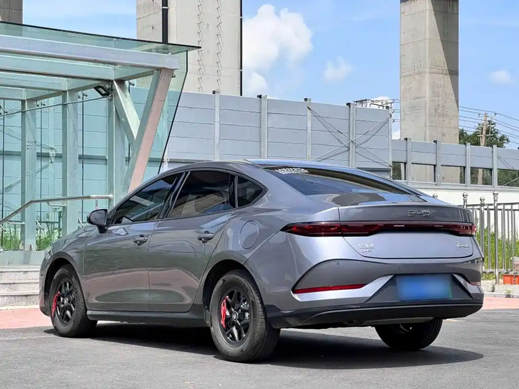 BYD Qin PLUS 2025 — фото 12
