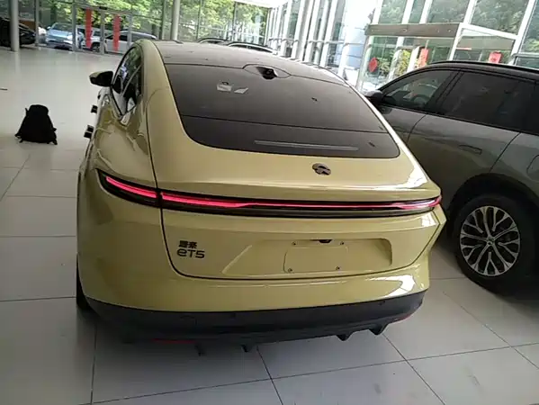 NIO ET5 2022