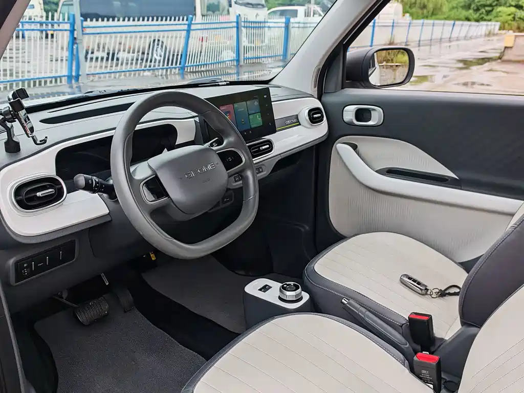 Geely Galaxy Panda 2025 — фото 4