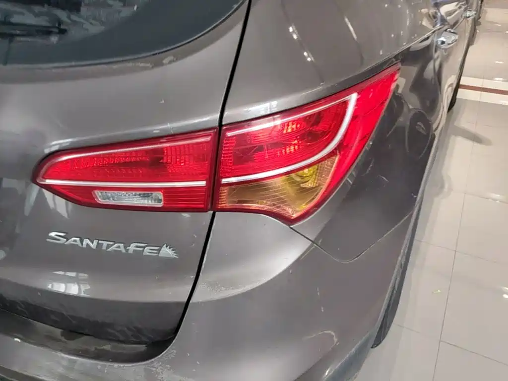 Hyundai Santa Fe 2015 — фото 8